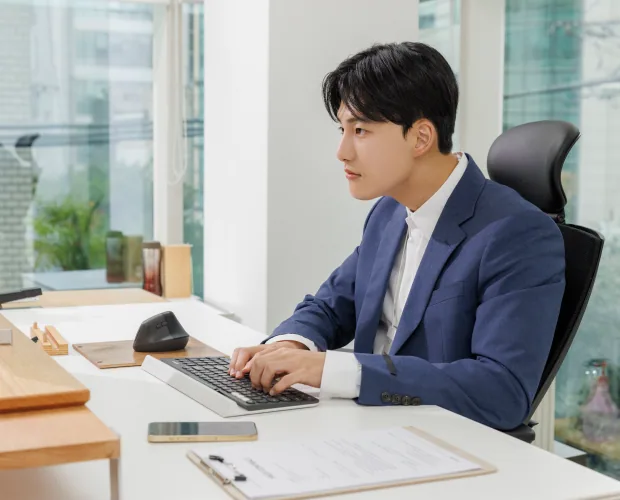 일자목